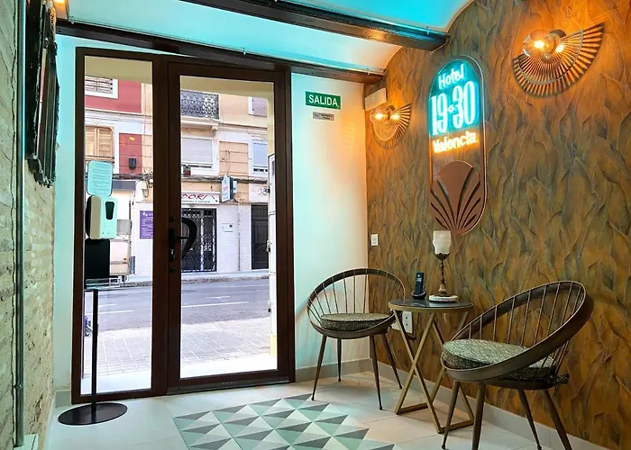 Hotel 19-30 Valenza